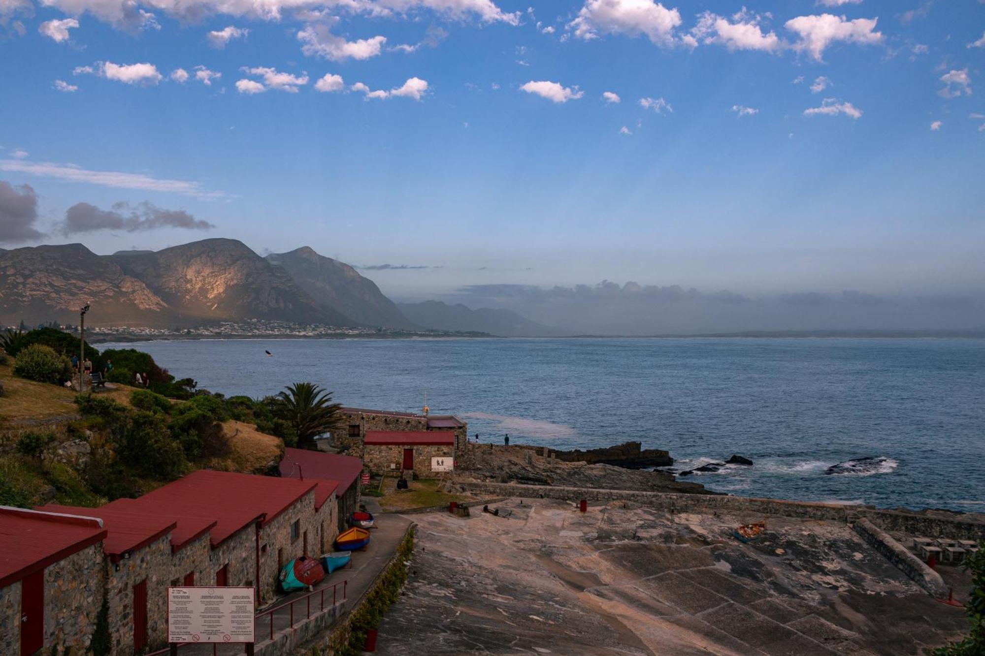 Goozi Garden Cottage Hermanus Eksteriør billede
